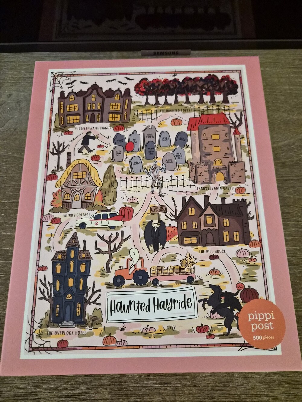 PIppi Post 500 Piece-"Haunted Hayride" Puzzle.